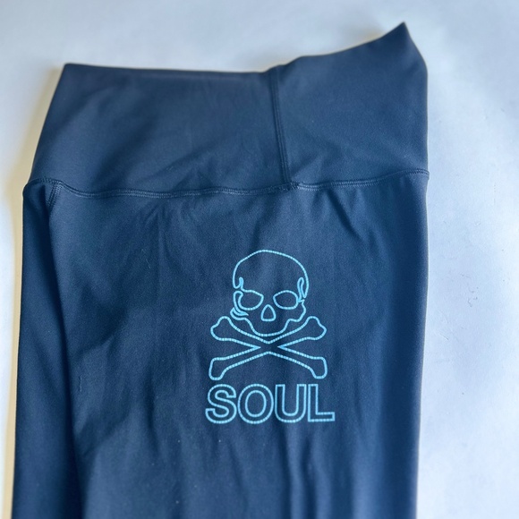 Lululemon Black High Rise Short Leggings size 6 - Picture 11 of 11